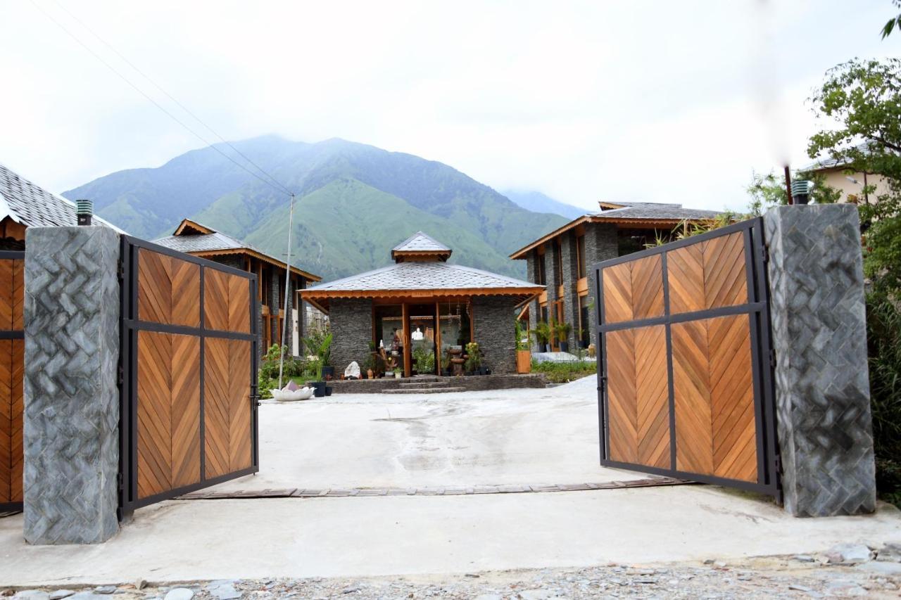 Osho Himalayas Wellness Resort Kangra Exterior foto