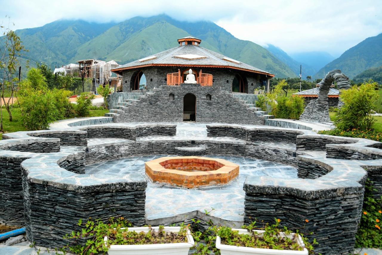 Osho Himalayas Wellness Resort Kangra Exterior foto