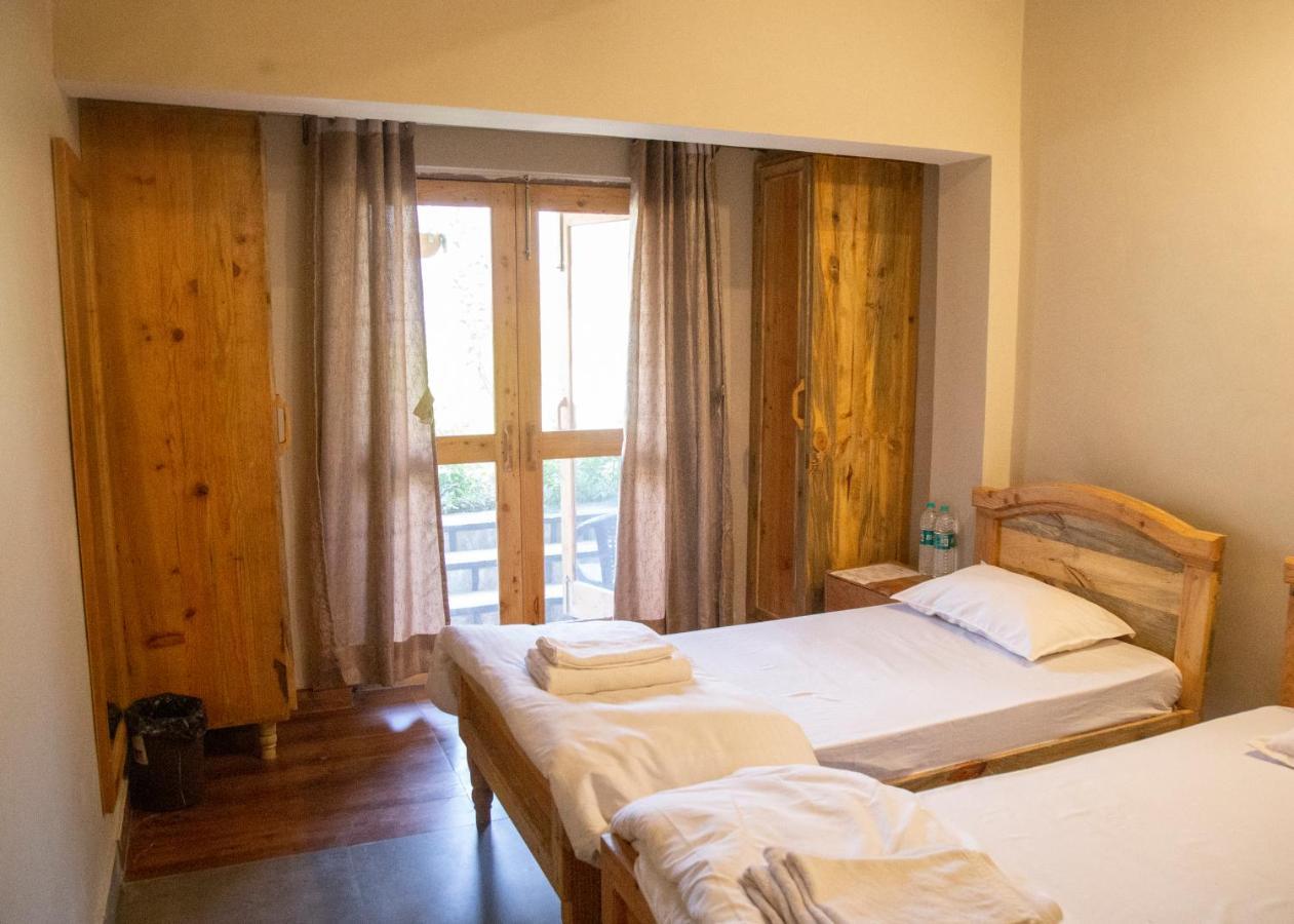 Osho Himalayas Wellness Resort Kangra Exterior foto