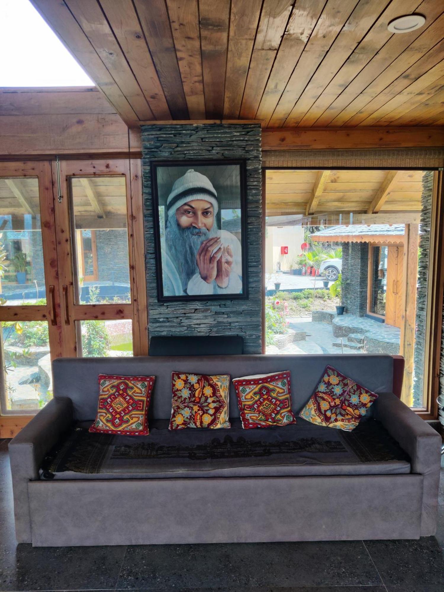 Osho Himalayas Wellness Resort Kangra Exterior foto